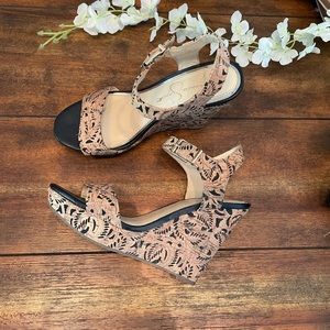 JESSICA SIMPSON Cork Wedges. Size 7.5. Tan & Black.